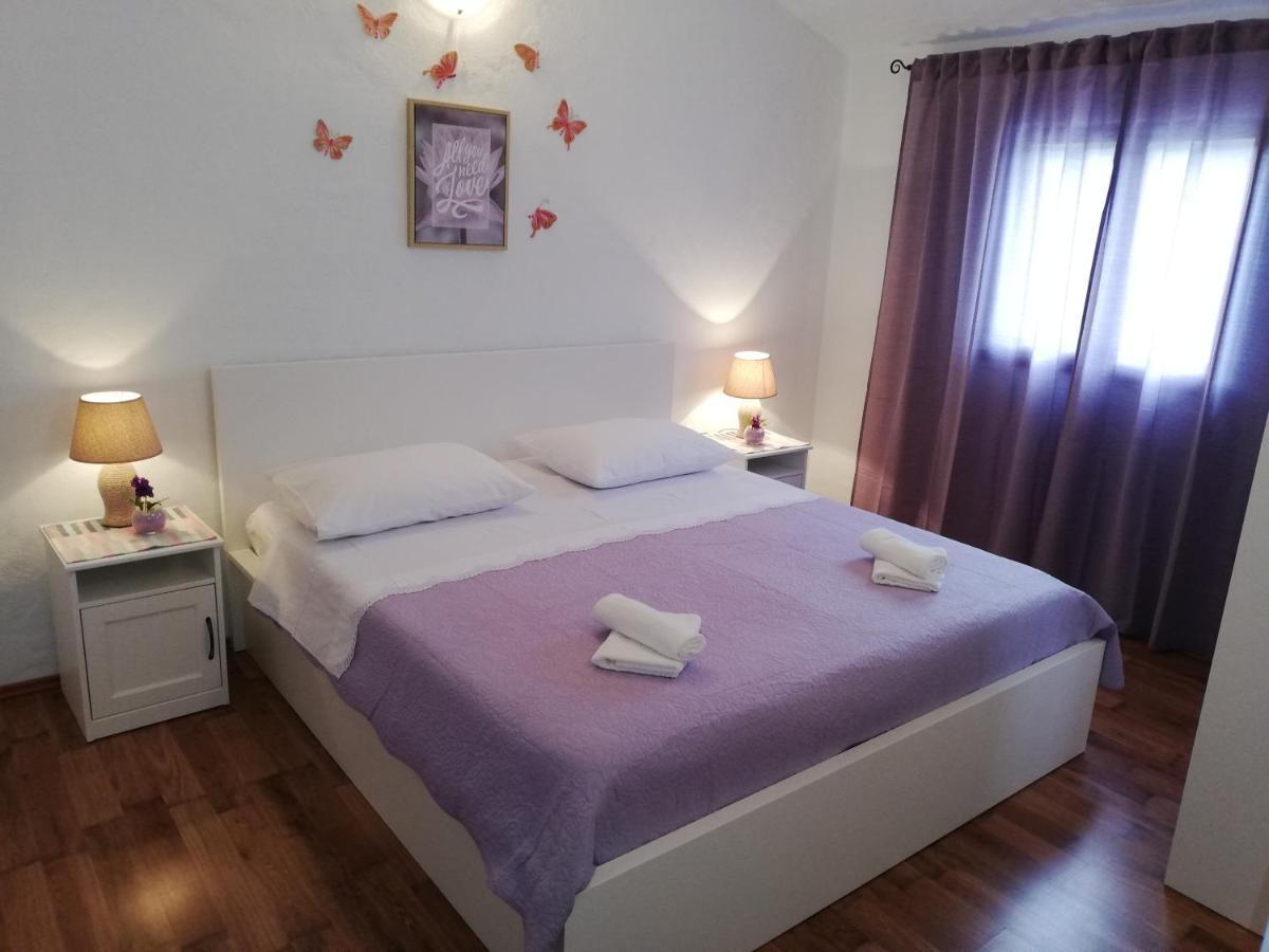 Apartment Pecarevic - A Holiday With A Stunning View Vis Esterno foto