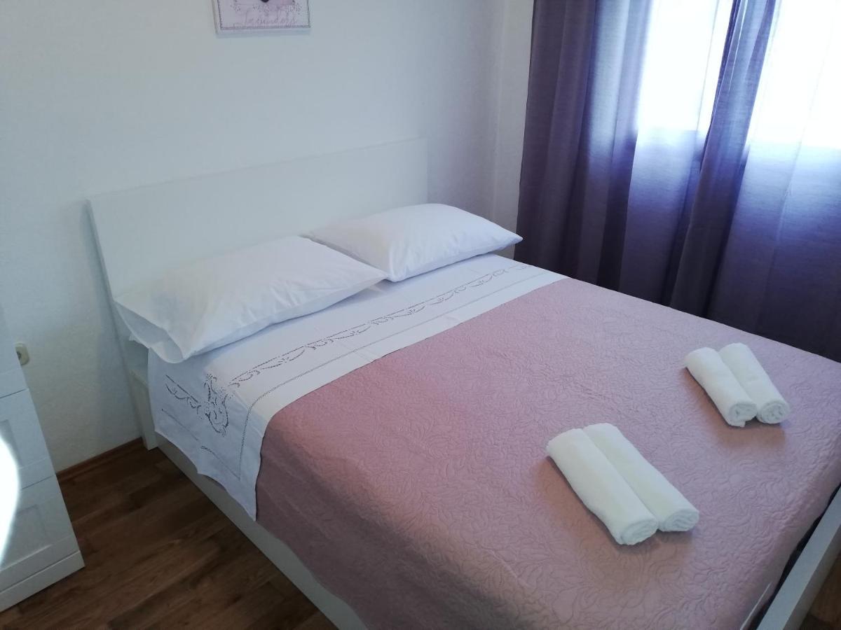 Apartment Pecarevic - A Holiday With A Stunning View Vis Esterno foto
