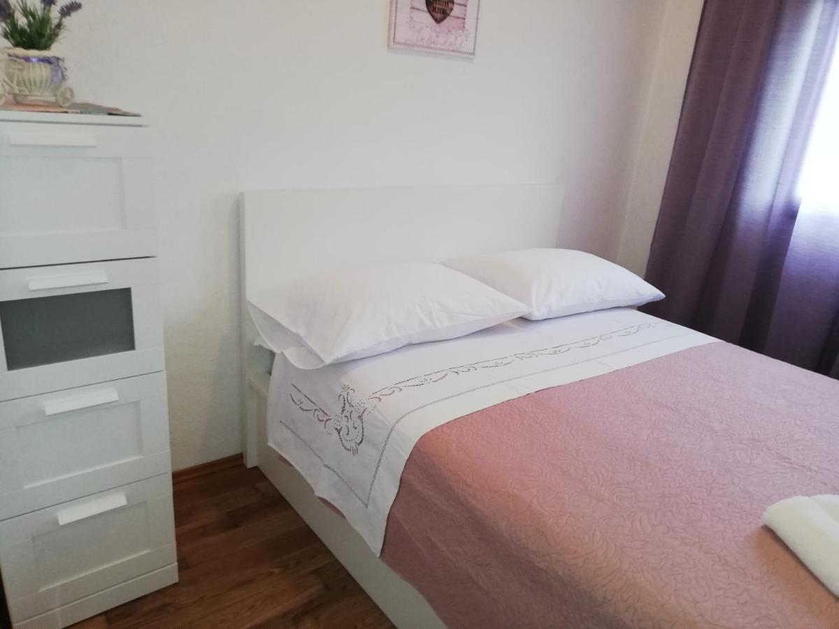 Apartment Pecarevic - A Holiday With A Stunning View Vis Esterno foto
