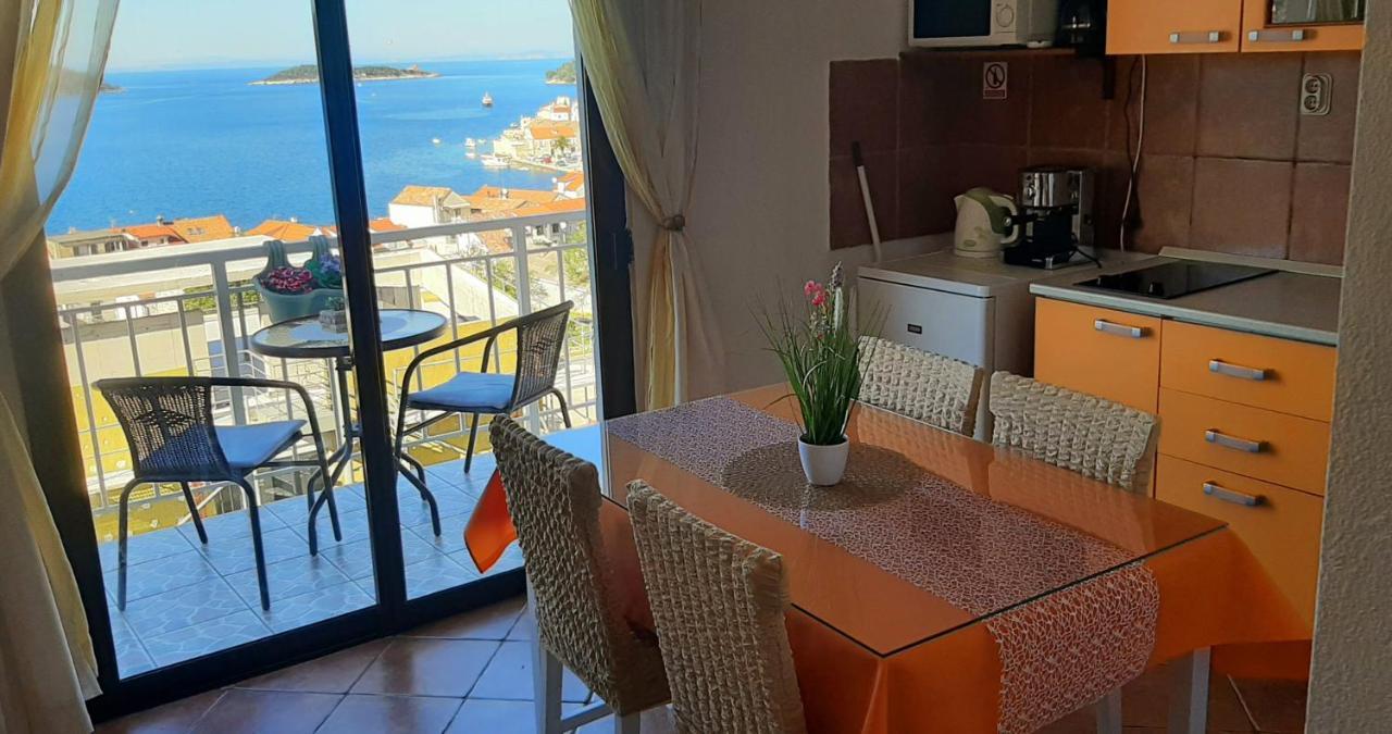 Apartment Pecarevic - A Holiday With A Stunning View Vis Esterno foto