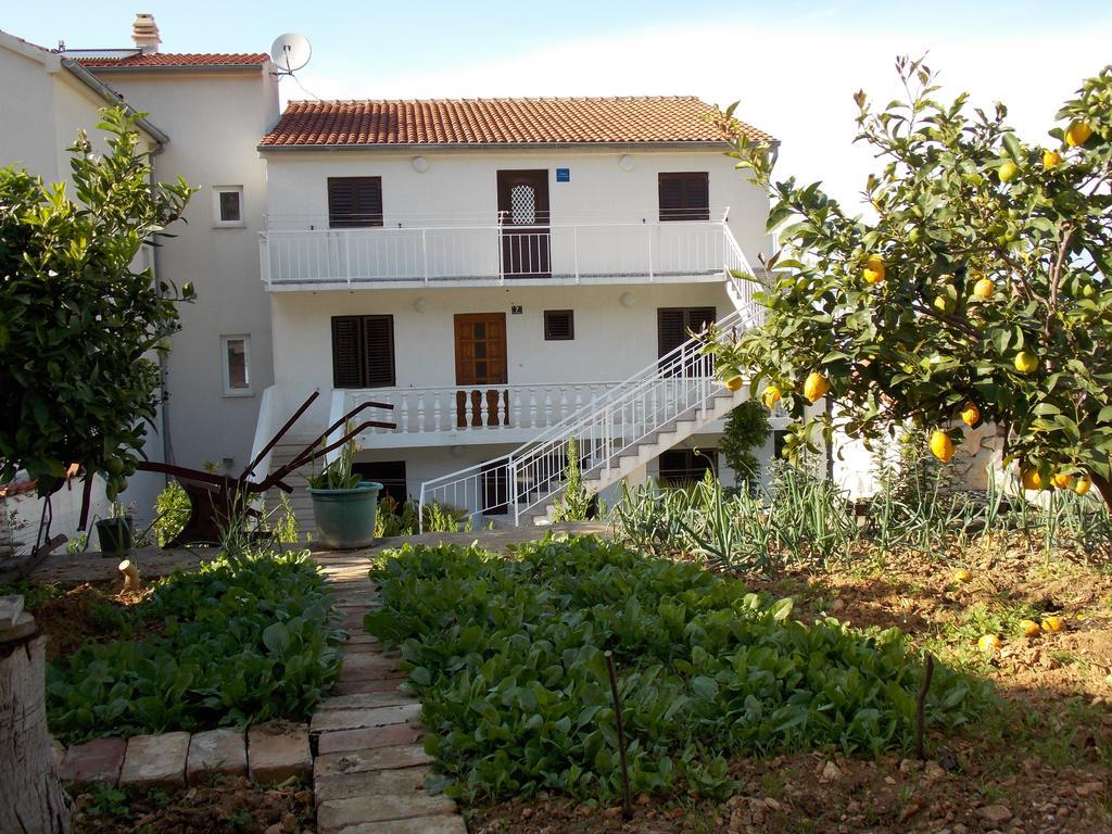 Apartment Pecarevic - A Holiday With A Stunning View Vis Esterno foto